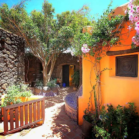 Holiday home Feliz - Sauna, Beheizter Pool, Sonnenbett, Spielplatz, 2x2 M Bett