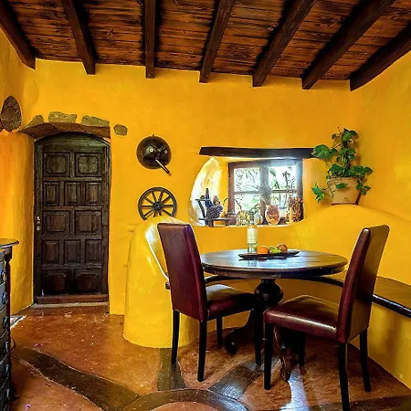 Feliz - Sauna, Beheizter Pool, Sonnenbett, Spielplatz, 2x2 M Bett Casa vacanze