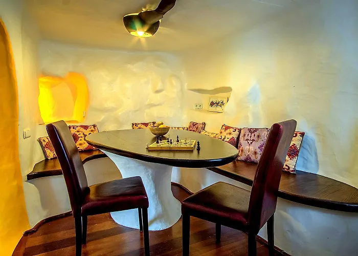 Feliz - Sauna, Beheizter Pool, Sonnenbett, Spielplatz, 2x2 M Bett