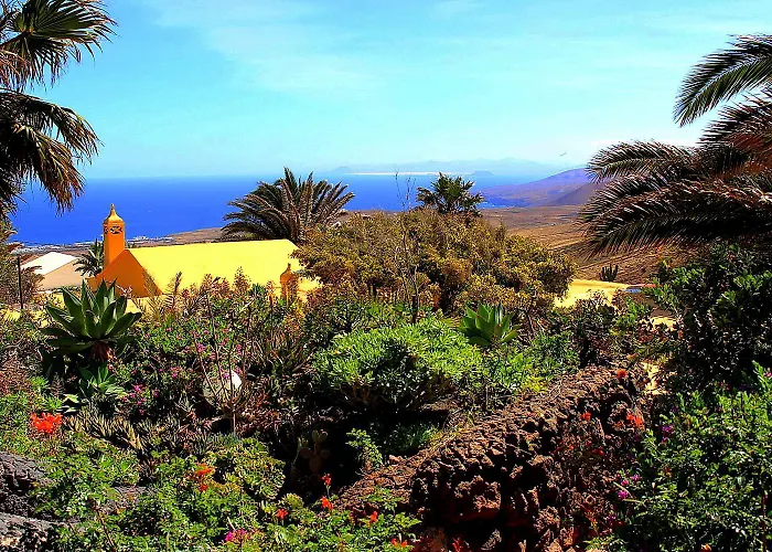 Feliz - Sauna, Beheizter Pool, Sonnenbett, Spielplatz, 2x2 M Bett * Tias