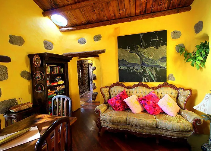 Feliz - Sauna, Beheizter Pool, Sonnenbett, Spielplatz, 2x2 M Bett * Tias