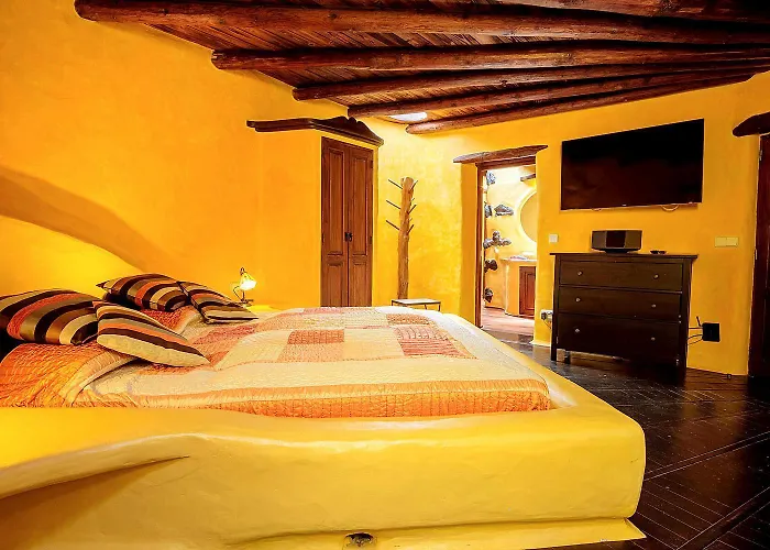 Feliz - Sauna, Beheizter Pool, Sonnenbett, Spielplatz, 2x2 M Bett Tias