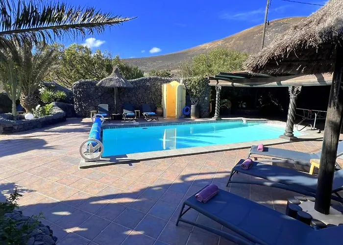 Feliz - Sauna, Beheizter Pool, Sonnenbett, Spielplatz, 2x2 M Bett Holiday home